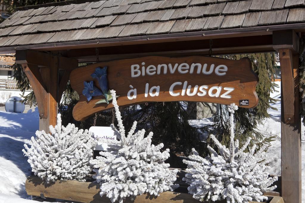 Hotel La Montagne La Clusaz Exterior photo
