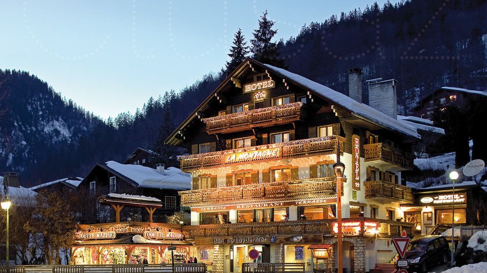 Hotel La Montagne La Clusaz Exterior photo